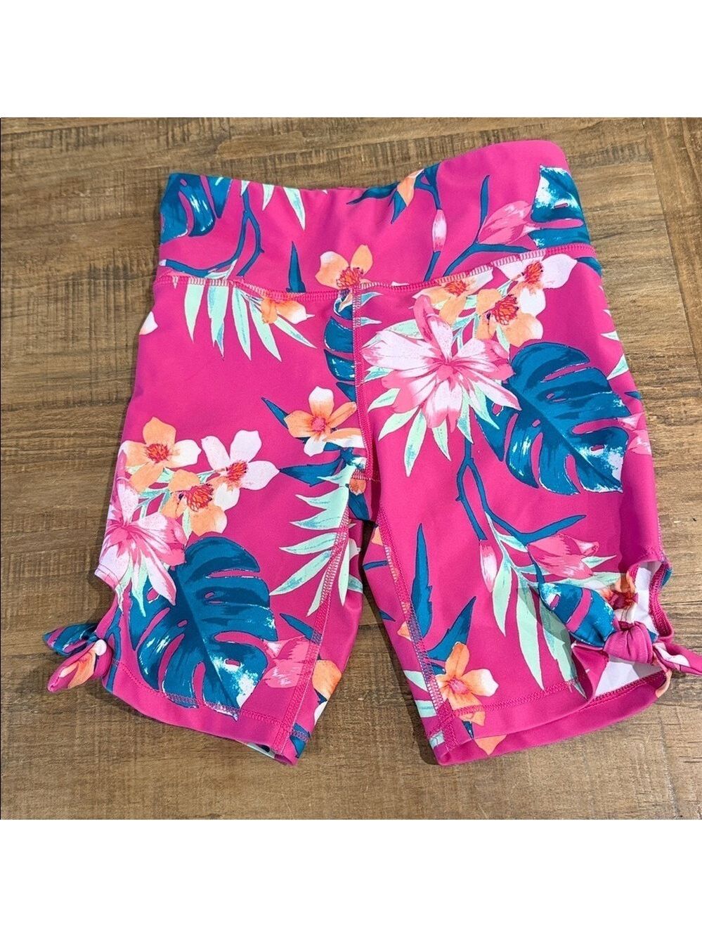 Old Navy Active Girl’s PowerSoft High Waisted Side-Tie Biker Shorts Size 8 (M)